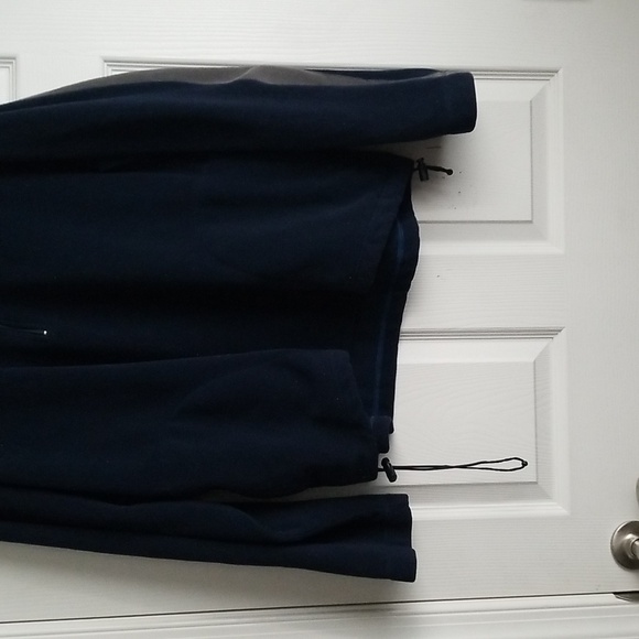 Old Navy Outdoor Men's Quarter Zip Fleece Pullover - Picture 2 of 11